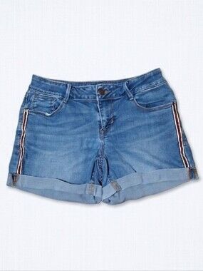 Apt. 9 Light Blue Denim Roll-Cuff Shorts with Side Stripe Summer Pool Party Cute
